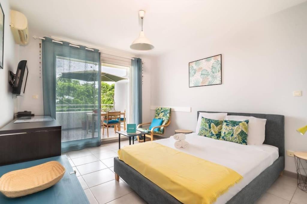 Flamboyant - Studio 2 Personnes Avec Lit De Qualite Hoteliere Separable Pour Couple Ou Amis Avec Tres Belle Terrasse A 12 Min A Pied Ou 4 Min En Voiture Du Lagon De L'Ermitage - St Gilles Les Bains La Saline Les Bains Zewnętrze zdjęcie